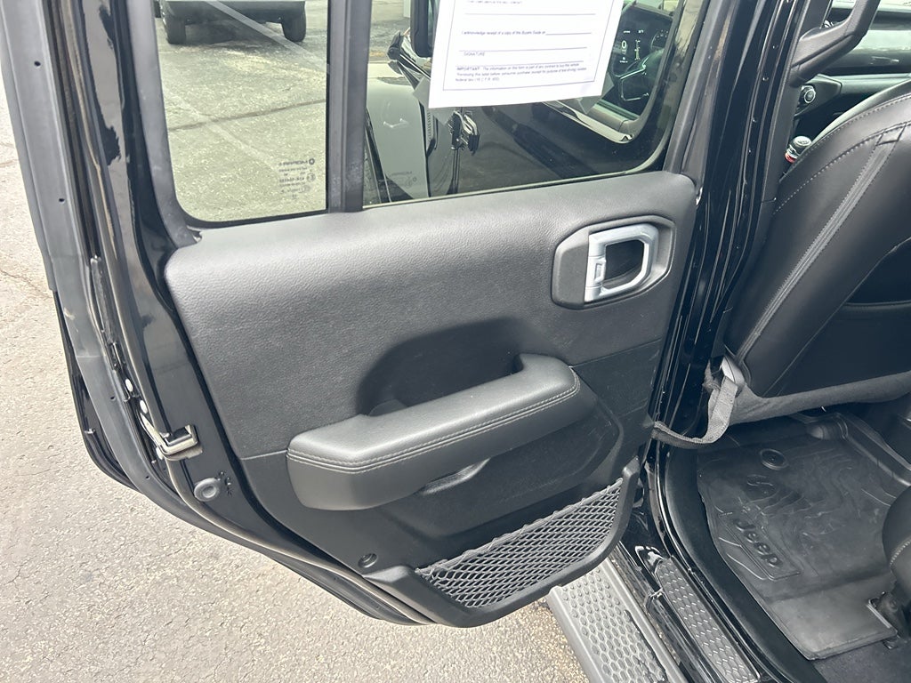 2021 Jeep Wrangler Unlimited Sahara Altitude 4x4