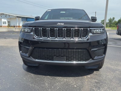 2025 Jeep Grand Cherokee GRAND CHEROKEE LAREDO X 4X4