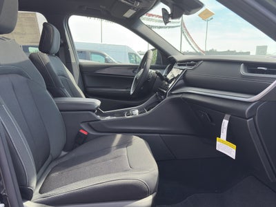 2025 Jeep Grand Cherokee GRAND CHEROKEE LAREDO X 4X4