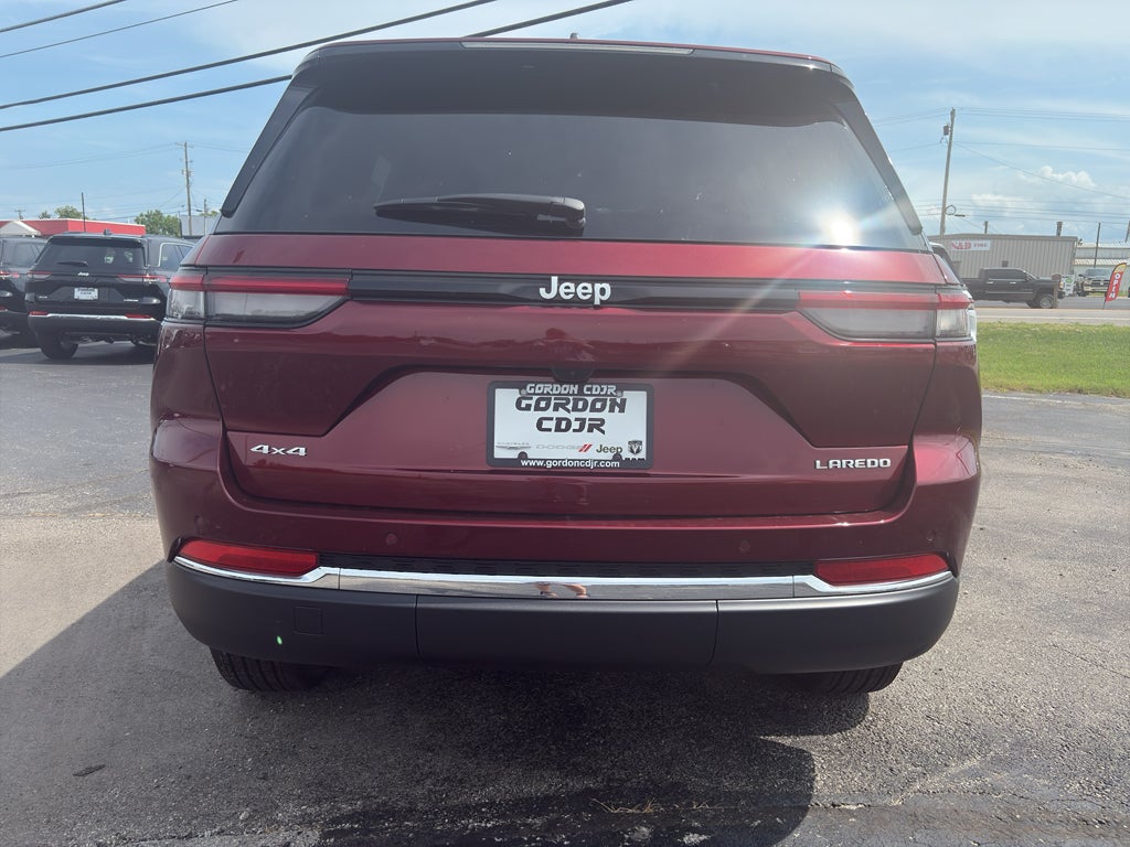 2025 Jeep Grand Cherokee GRAND CHEROKEE LAREDO X 4X4