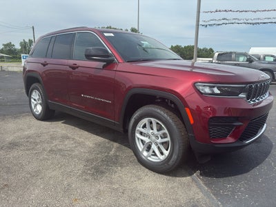 2025 Jeep Grand Cherokee GRAND CHEROKEE LAREDO X 4X4