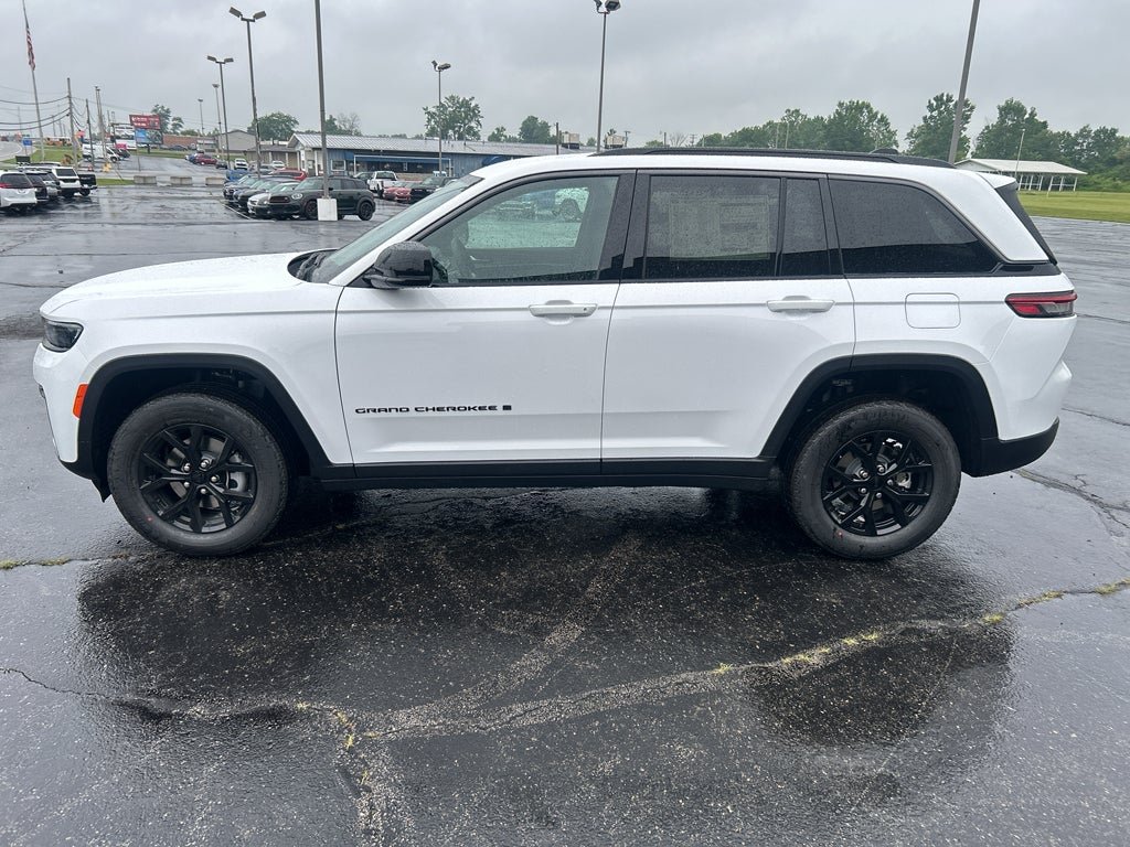 2026 Jeep Grand Cherokee GRAND CHEROKEE LAREDO ALTITUDE 4X4