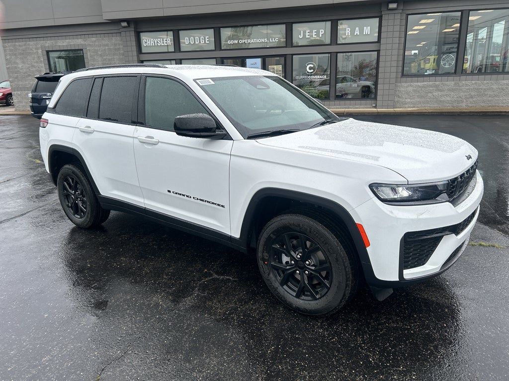 2026 Jeep Grand Cherokee GRAND CHEROKEE LAREDO ALTITUDE 4X4