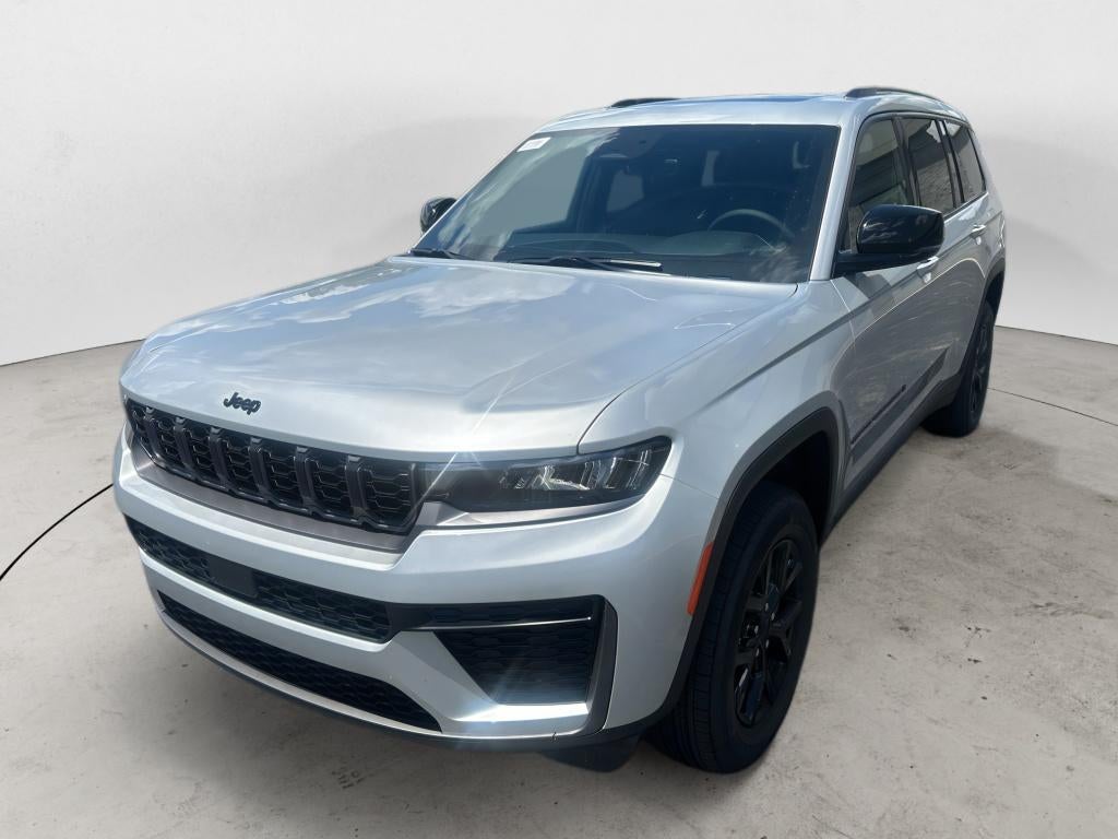 2026 Jeep Grand Cherokee GRAND CHEROKEE L LAREDO ALTITUDE 4X4