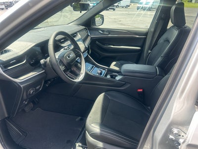 2026 Jeep Grand Cherokee GRAND CHEROKEE L LAREDO ALTITUDE 4X4