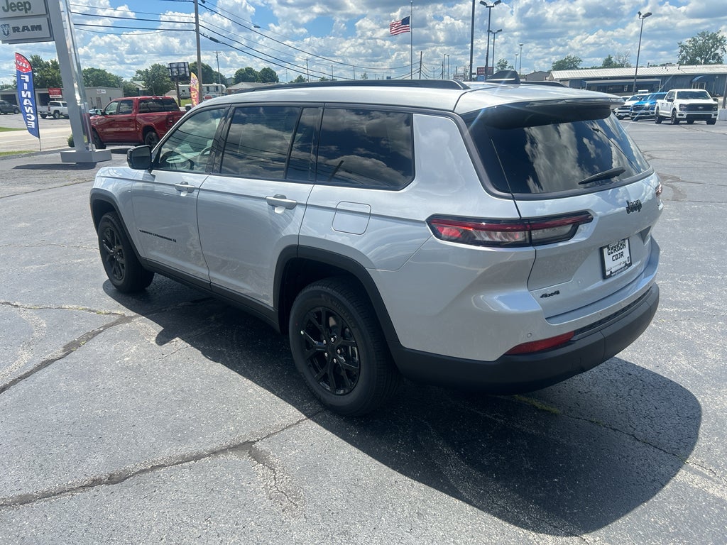 2026 Jeep Grand Cherokee GRAND CHEROKEE L LAREDO ALTITUDE 4X4