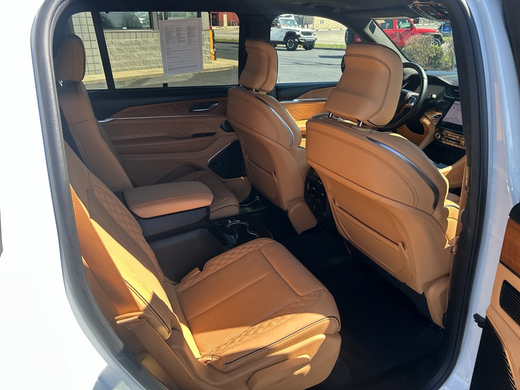 2022 Jeep Grand Cherokee L Summit Reserve 4x4