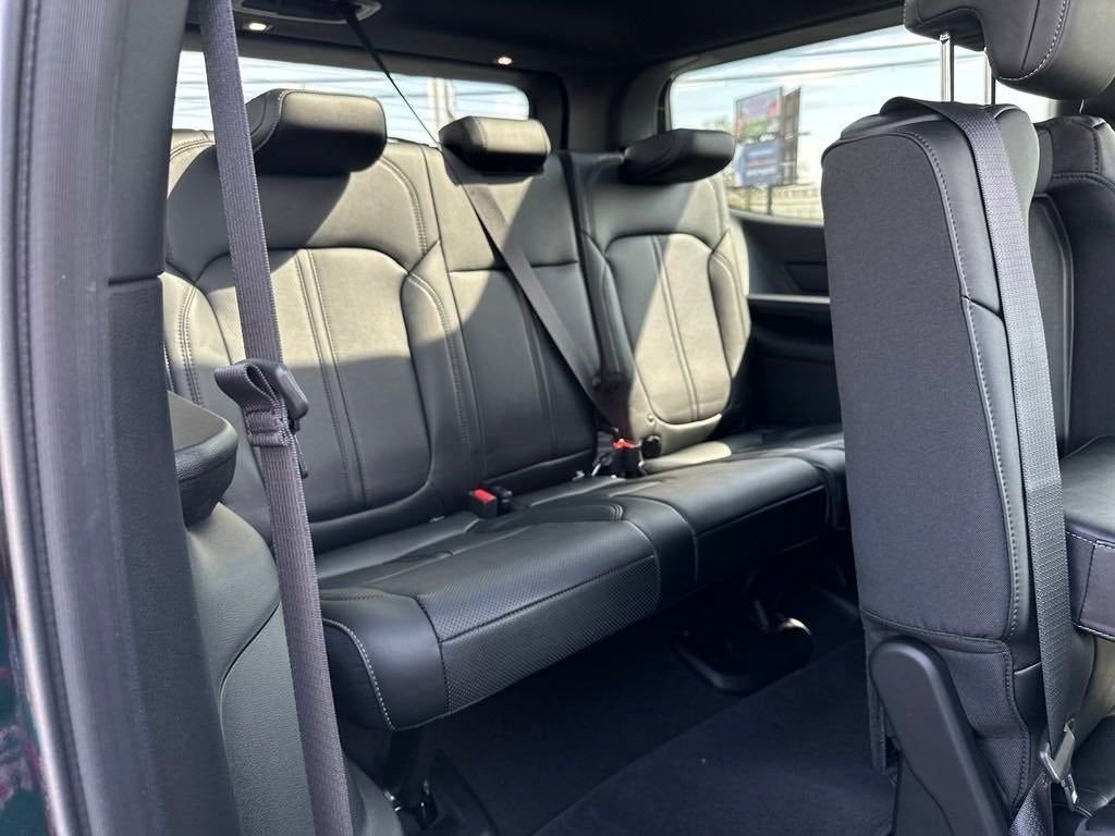 2024 Jeep Wagoneer Series II Carbide 4x4