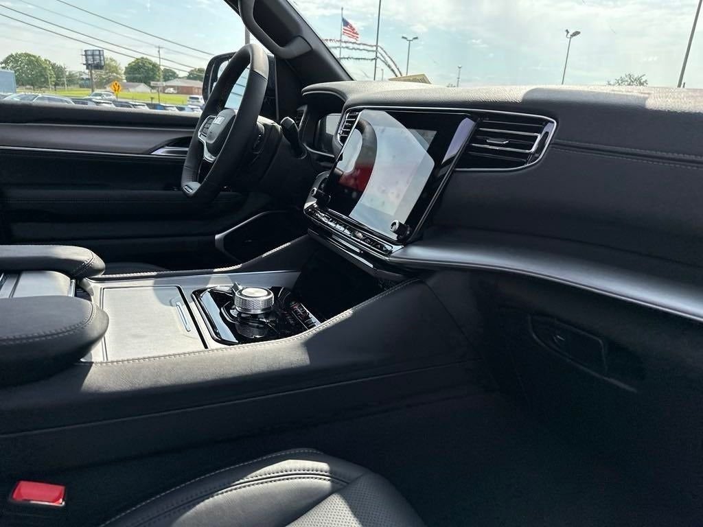 2024 Jeep Wagoneer Series II Carbide 4x4