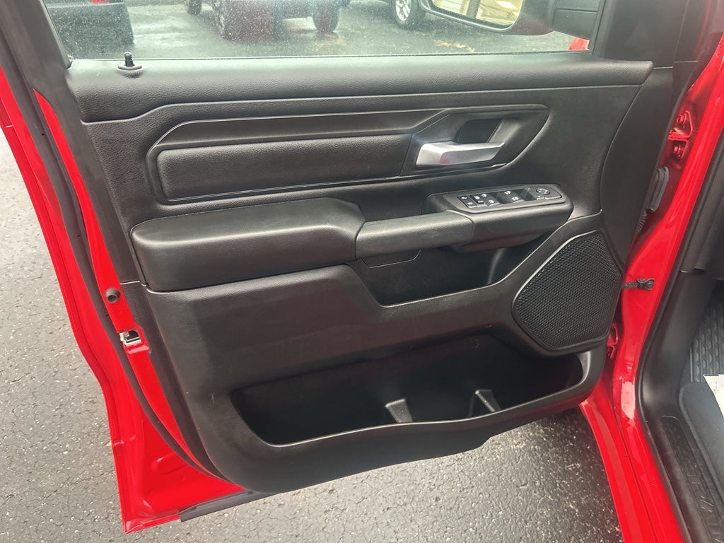 2025 RAM 1500 Tradesman Quad Cab 4x4 6'4' Box