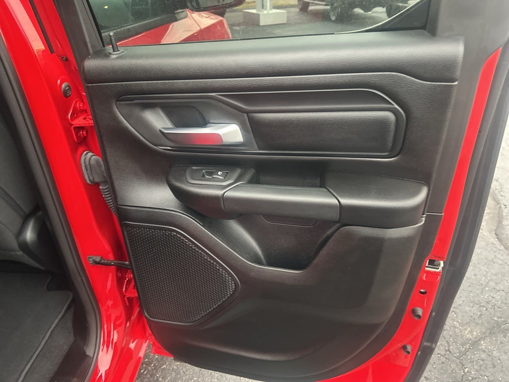 2025 RAM 1500 Tradesman Quad Cab 4x4 6'4' Box