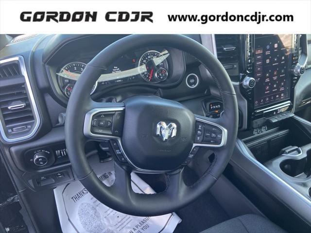 2025 RAM 1500 Big Horn Crew Cab 4x4 5'7' Box