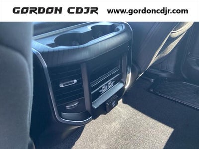 2025 RAM 1500 Big Horn Crew Cab 4x4 5'7' Box