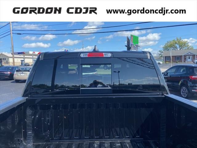 2025 RAM 1500 Big Horn Crew Cab 4x4 5'7' Box