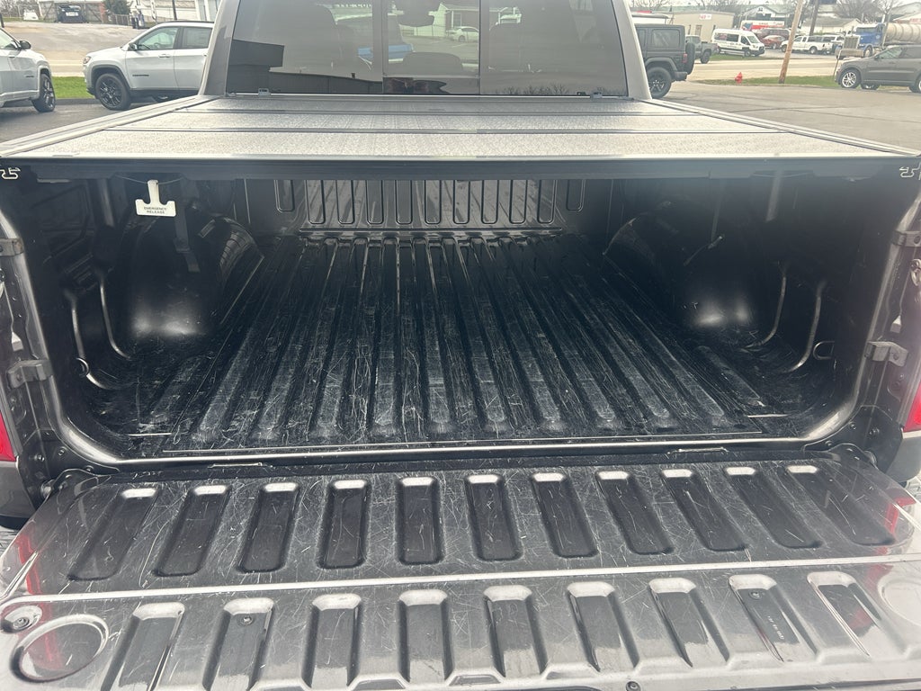 2021 RAM 1500 Big Horn Crew Cab 4x4 5'7' Box