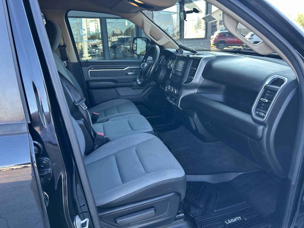 2020 RAM 1500 Big Horn Crew Cab 4x4 5'7' Box