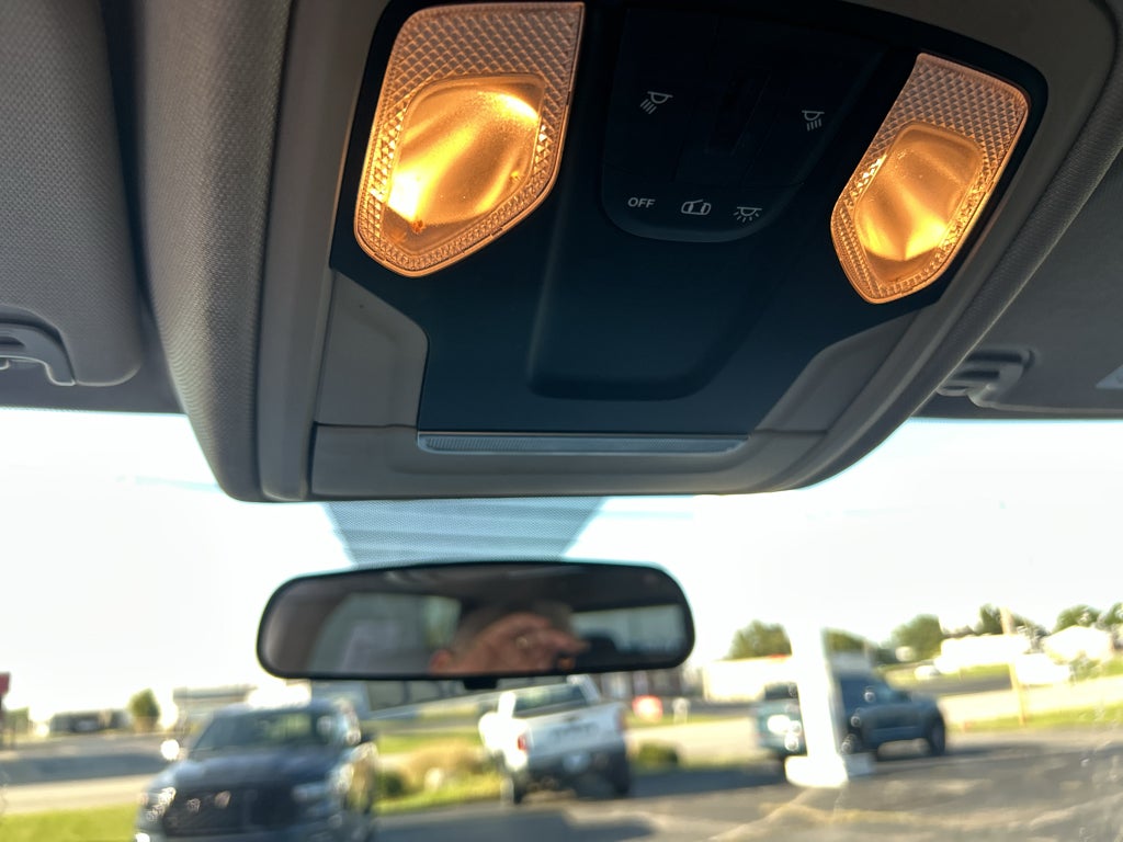 2020 RAM 1500 Big Horn Crew Cab 4x4 5'7' Box