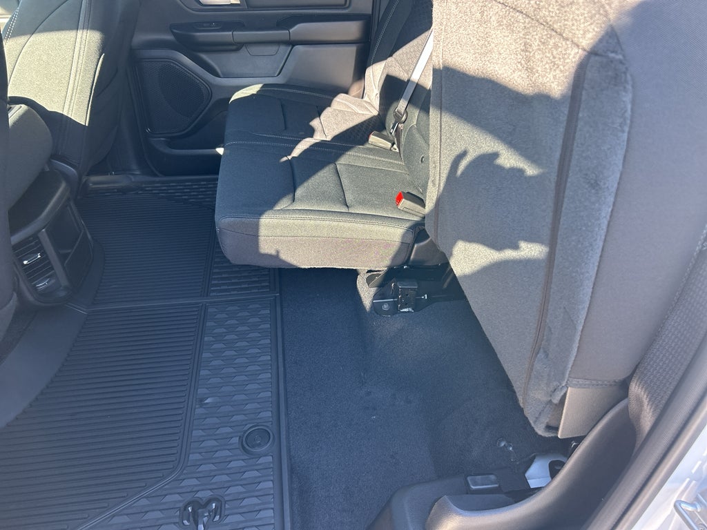 2026 RAM Ram 1500 RAM 1500 TRADESMAN CREW CAB 4X4 5'7' BOX