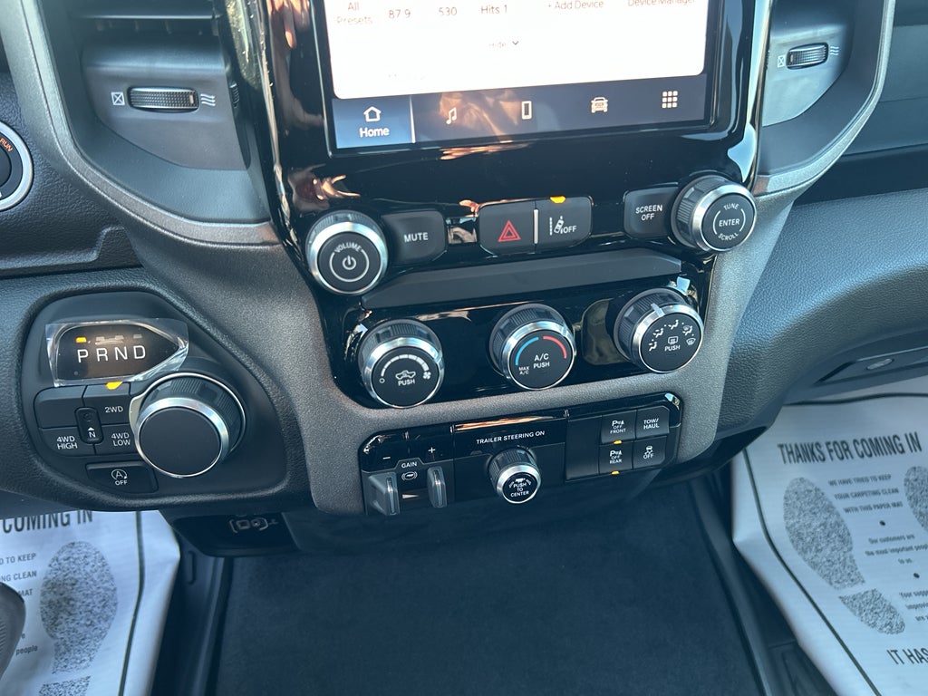 2026 RAM Ram 1500 RAM 1500 TRADESMAN CREW CAB 4X4 5'7' BOX