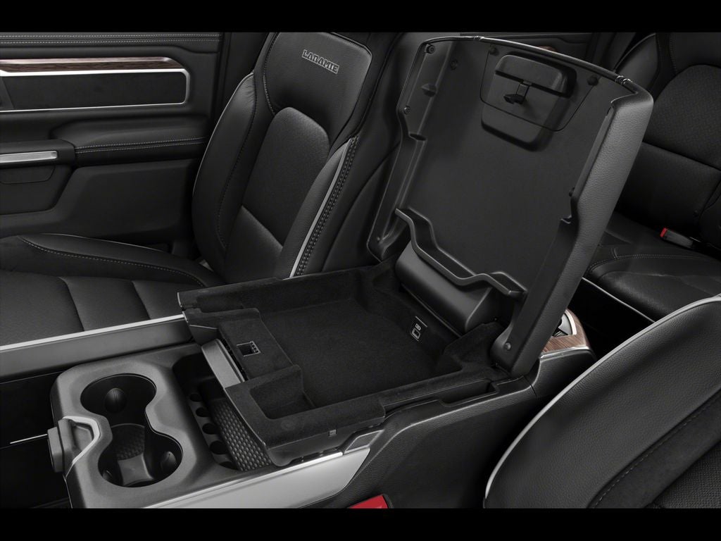 2020 RAM 1500 Laramie Crew Cab 4x4 5'7' Box