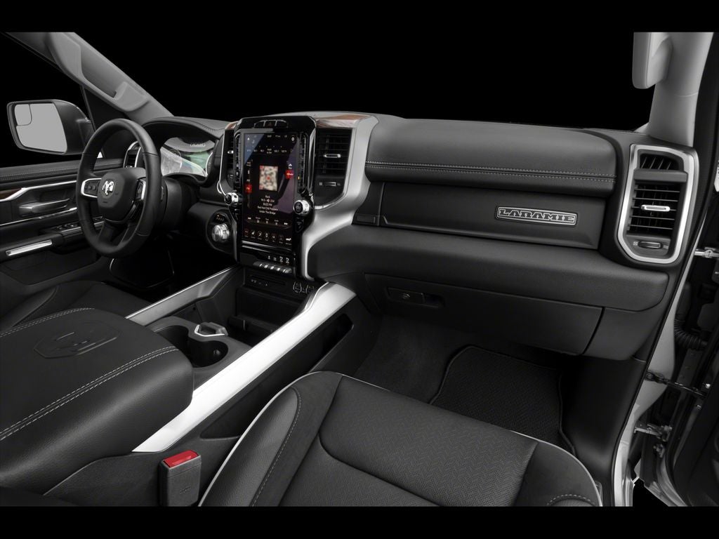 2020 RAM 1500 Laramie Crew Cab 4x4 5'7' Box