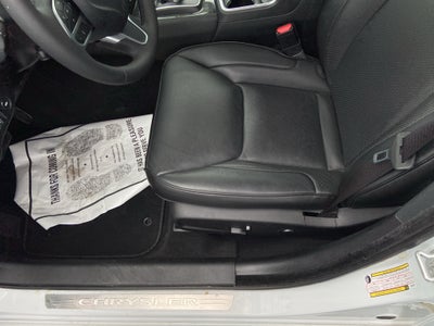 2023 Chrysler 300 Touring L AWD