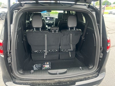 2027 Chrysler Pacifica PACIFICA SELECT