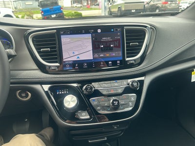 2027 Chrysler Pacifica PACIFICA SELECT