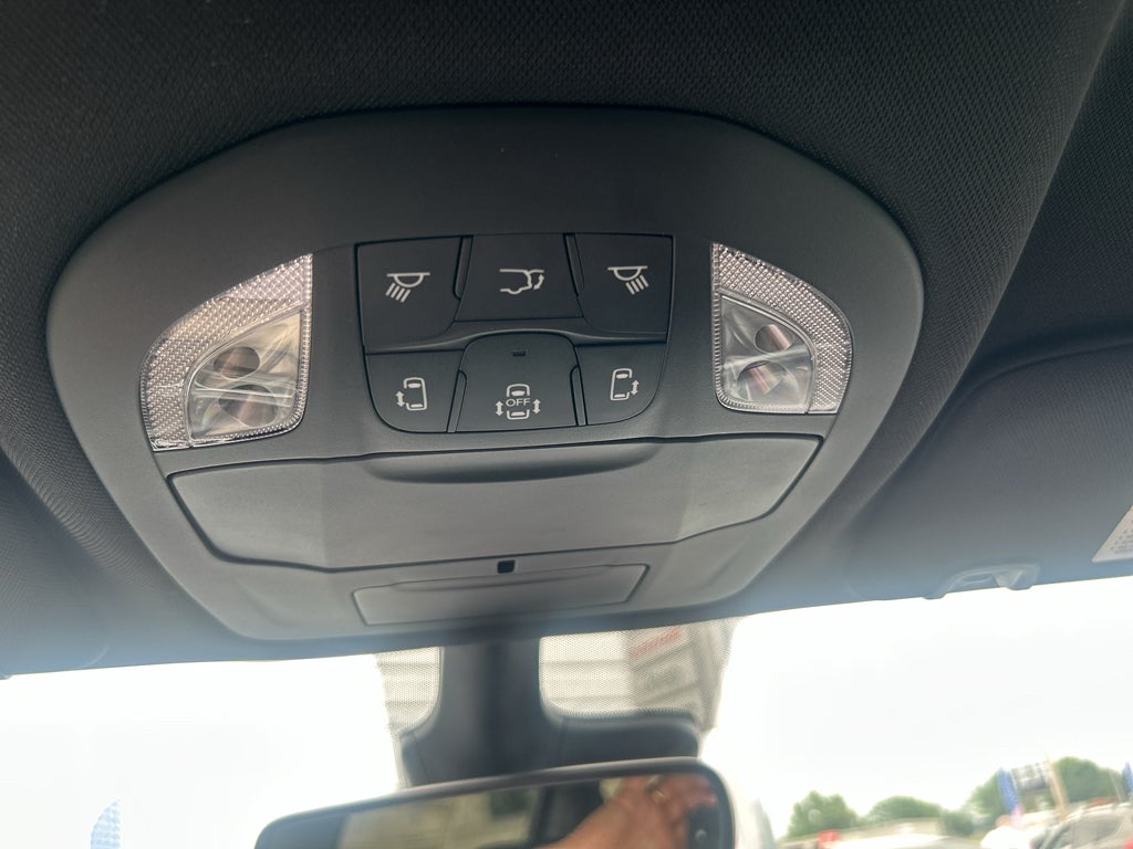 2027 Chrysler Pacifica PACIFICA SELECT