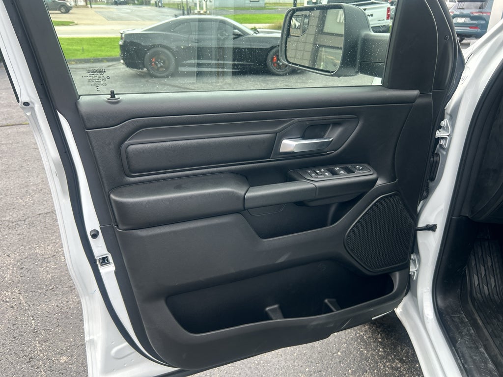 2026 RAM 1500 RAM 1500 WARLOCK CREW CAB 4X4 5'7' BOX
