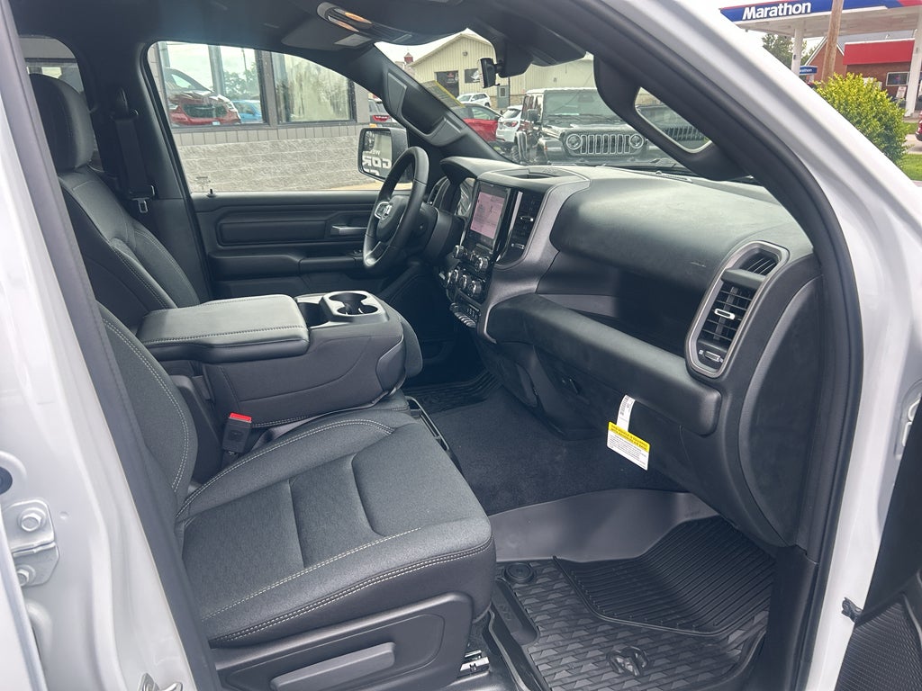 2026 RAM 1500 RAM 1500 WARLOCK CREW CAB 4X4 5'7' BOX