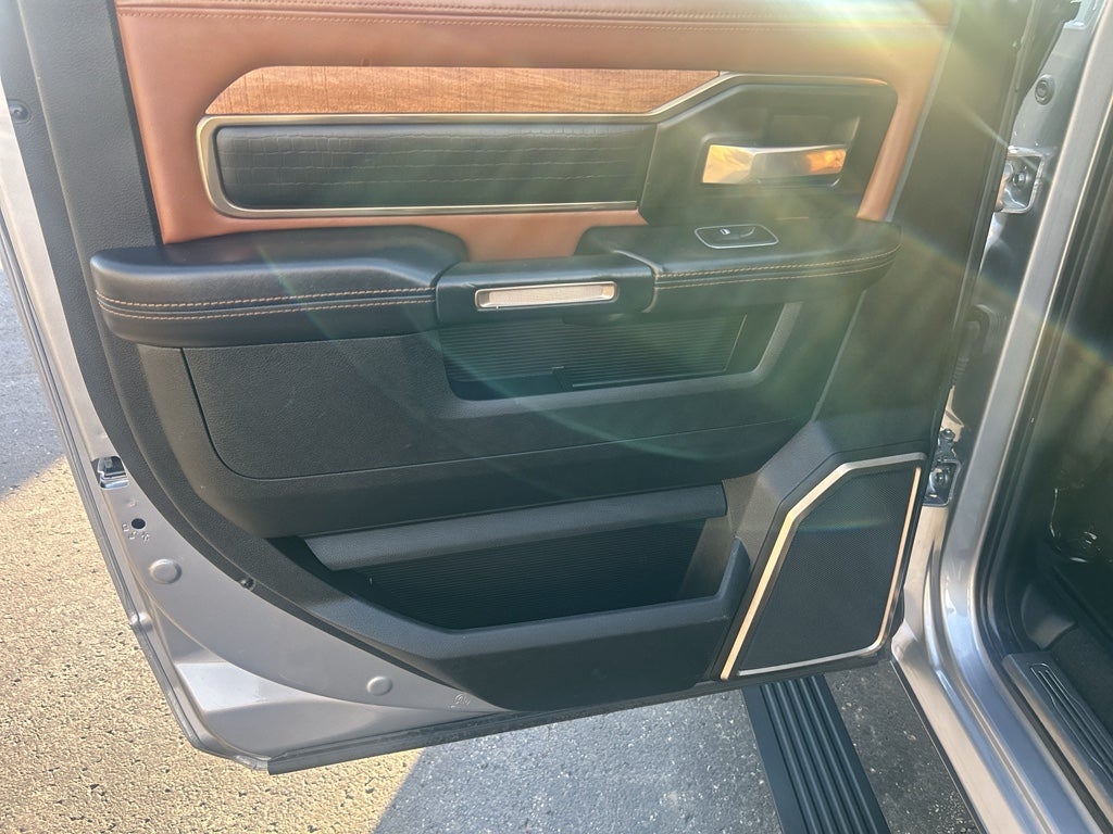 2022 RAM 2500 Limited Longhorn Crew Cab 4x4 6'4' Box