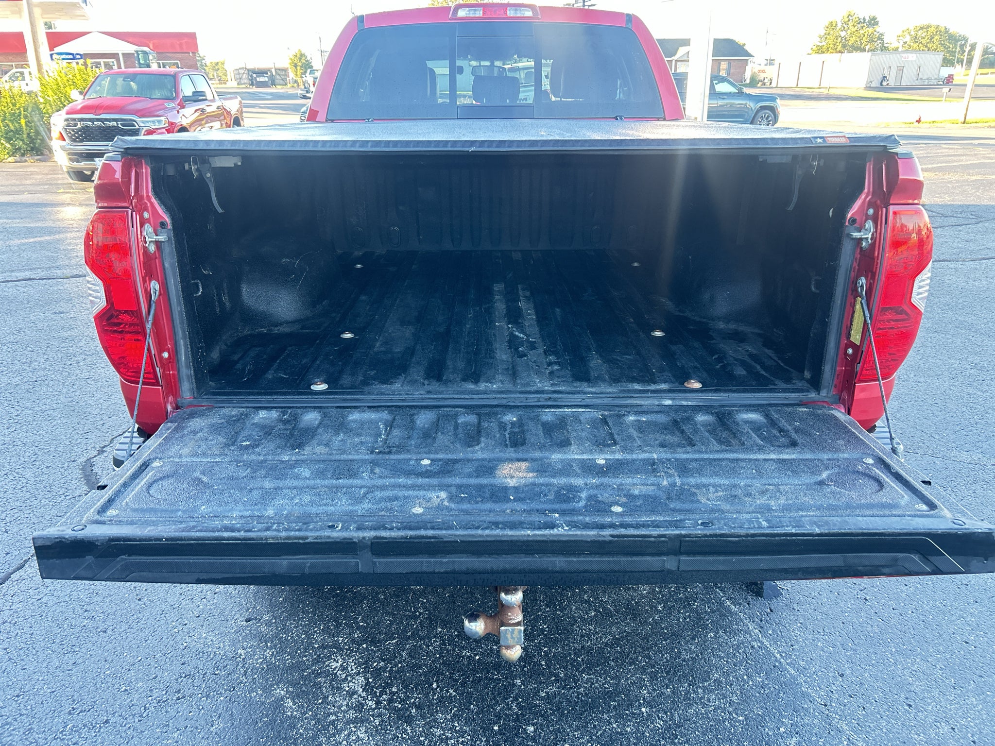 2014 Toyota Tundra SR5 5.7L V8