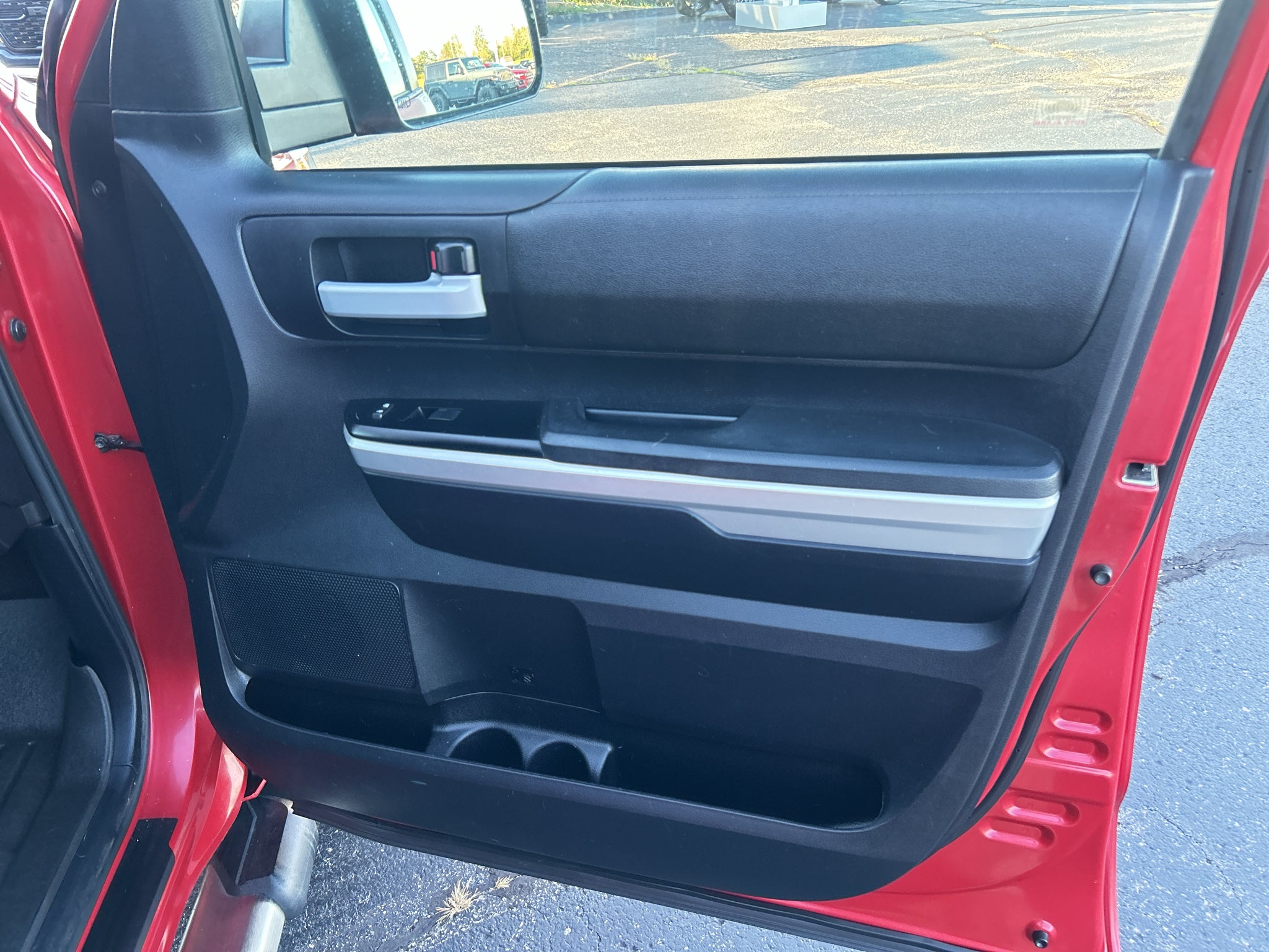2014 Toyota Tundra SR5 5.7L V8