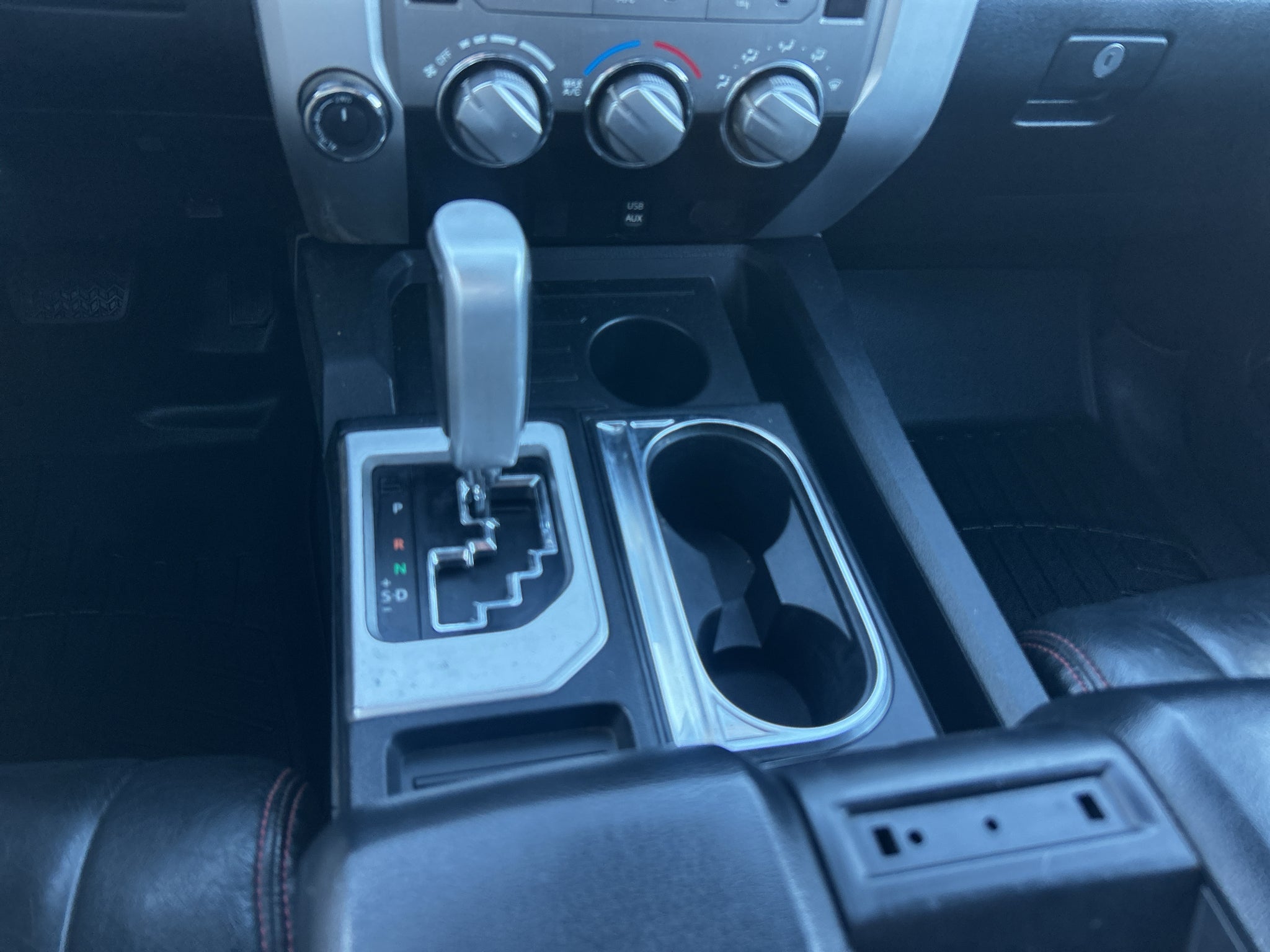2014 Toyota Tundra SR5 5.7L V8
